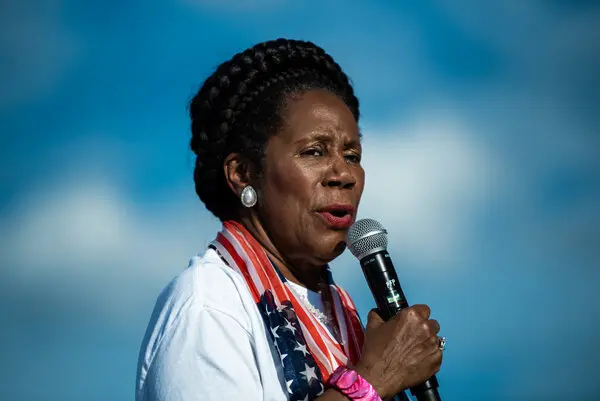 sheila-jackson-lee-net-worth